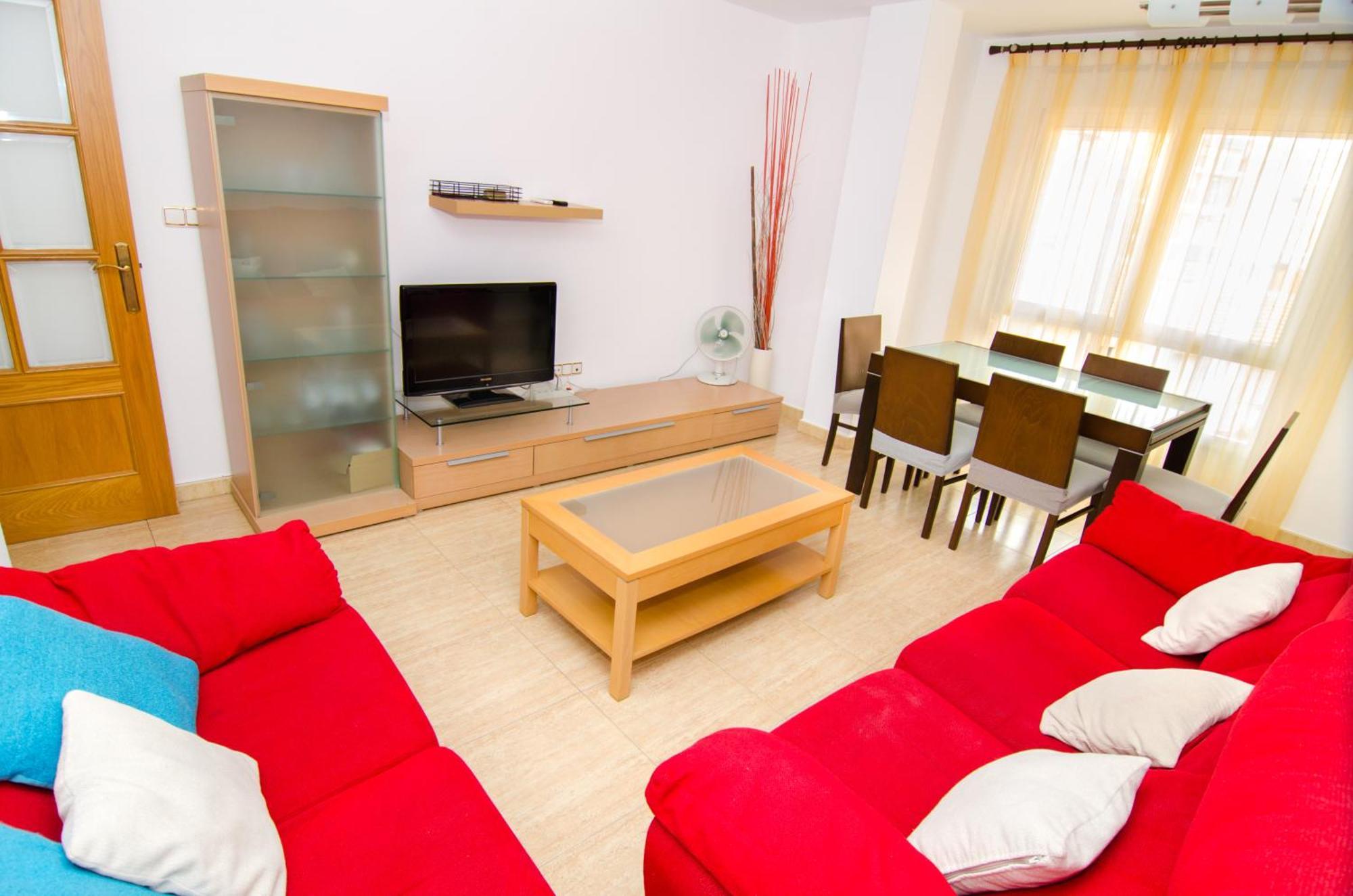 Apartamento De 4 Dormitorios Muy Centrico En San Juan Pueblo A Tan Solo 2,5 Km De La Playa De San Juan Y Muchavista Exterior foto